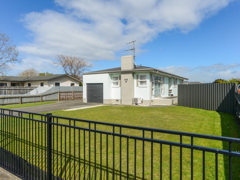 10 Merton Crescent, Pirimai, Napier - Carousel 2