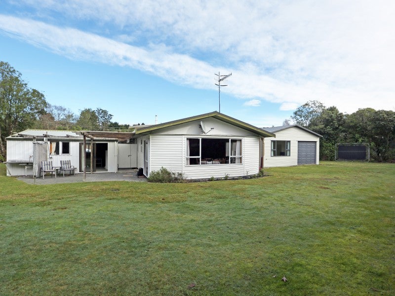 2/11 Taringa Avenue, Kuratau, Tūrangi - Carousel 1