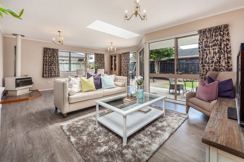 1/15 Golfland Drive, Golflands, Auckland - Carousel 2