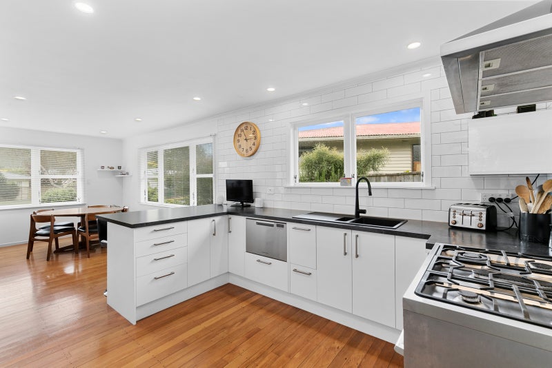 22 Mcdonald Street, Taita, Lower Hutt - Carousel 2