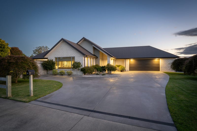 17 Henry Bell Close, Leamington, Cambridge - Carousel 1