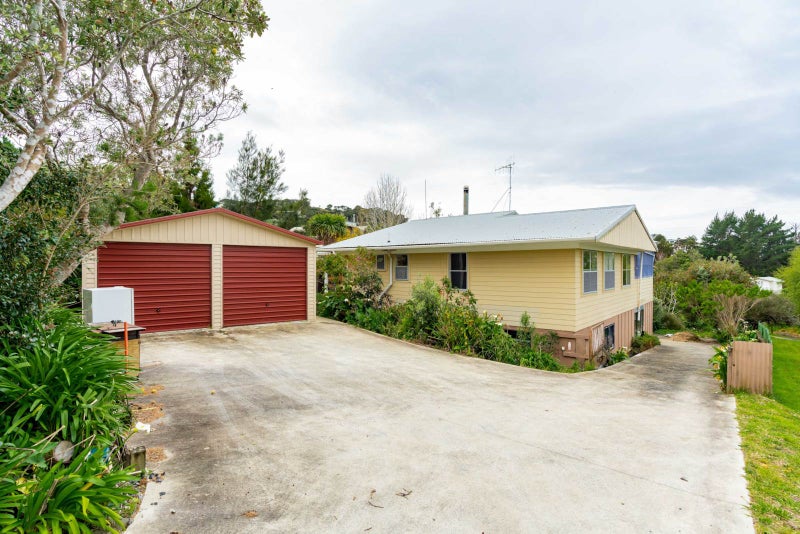 36 Cullen Street, Mangawhai Heads, Mangawhai - Carousel 2
