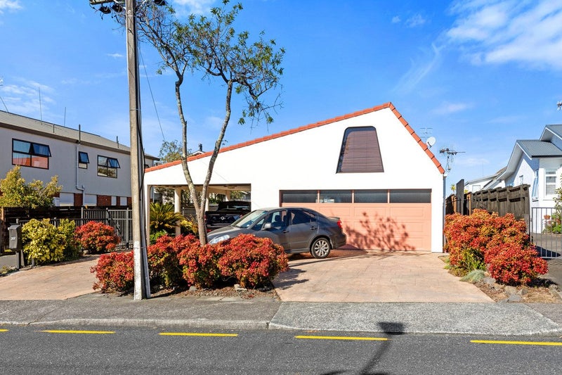 368 Devonport Road, Tauranga South, Tauranga - Carousel 2