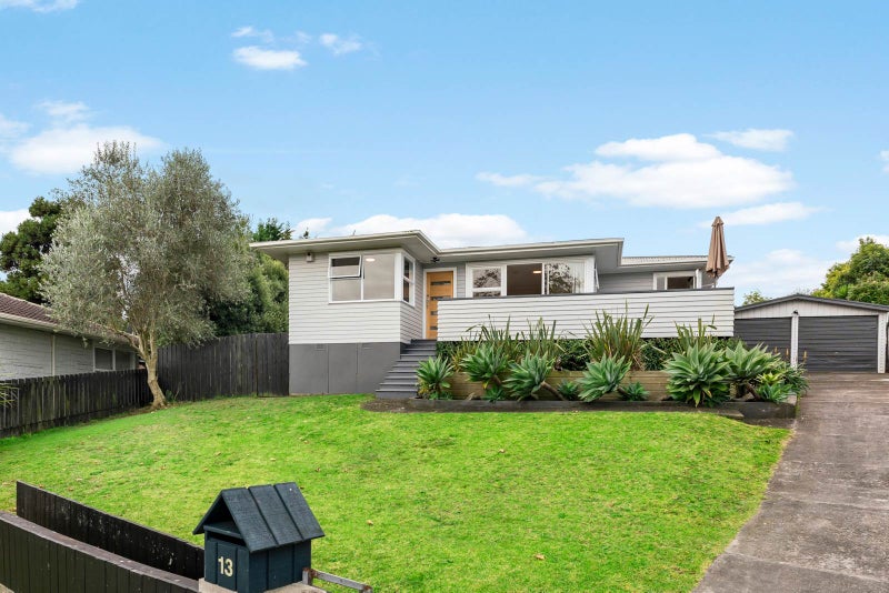 13 Ranger Place, Wattle Downs, Auckland - Carousel 1