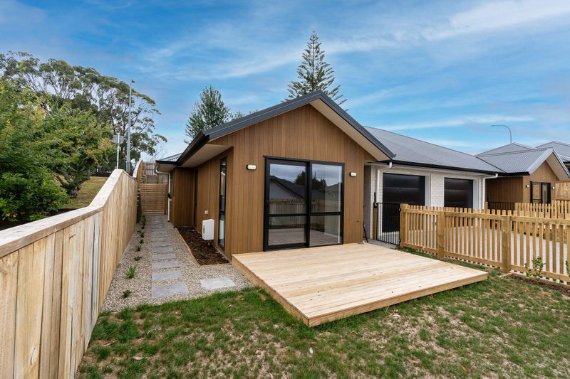 5/49 Hinton Avenue, Forest Lake, Hamilton - Carousel 1