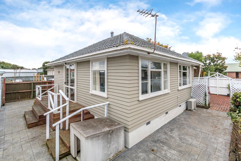 6 Farquhars Road, Redwood, Christchurch - Carousel 14