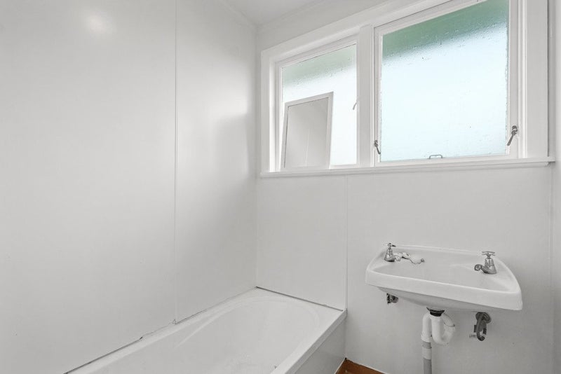 20 Halley Street, Outer Kaiti, Gisborne - Carousel 16