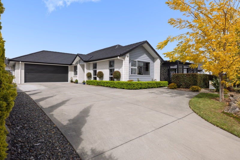 11 Hass Drive, Ohauiti, Tauranga - Carousel 1