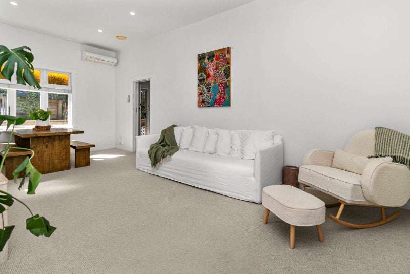 39A Whitney Street, New Windsor, Auckland - Carousel 2