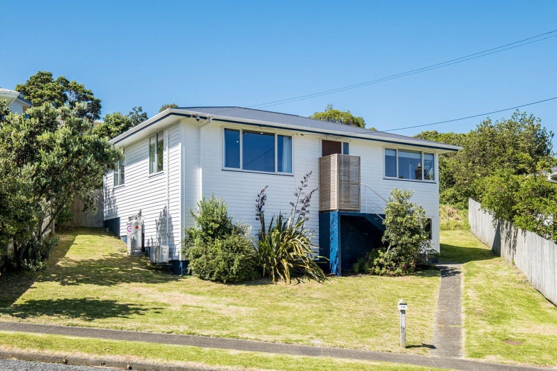 159 Dimock Street, Titahi Bay, Porirua - Carousel 1