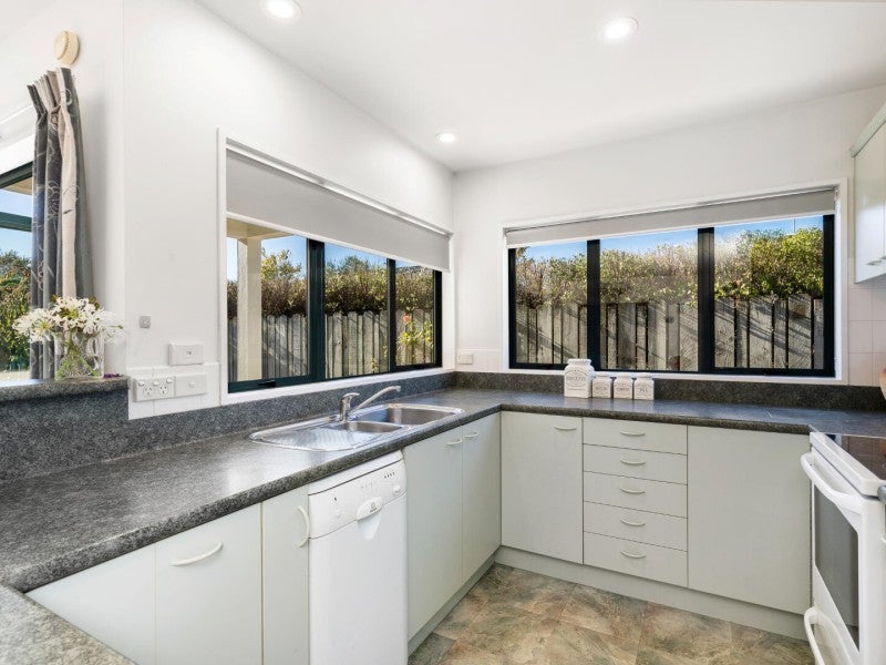 7/58 DOUGLAS ST, FRANKTON, QUEENSTOWN - Carousel 2