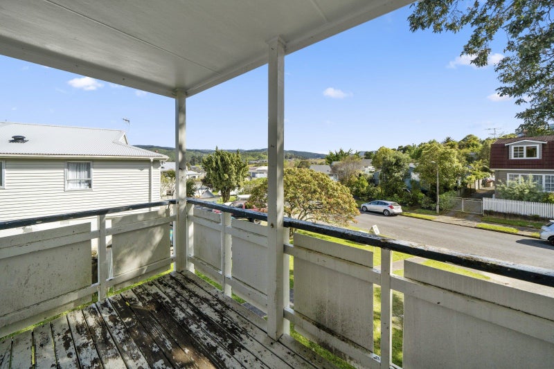 40 Edelweiss Grove, Timberlea, Upper Hutt - Carousel 19