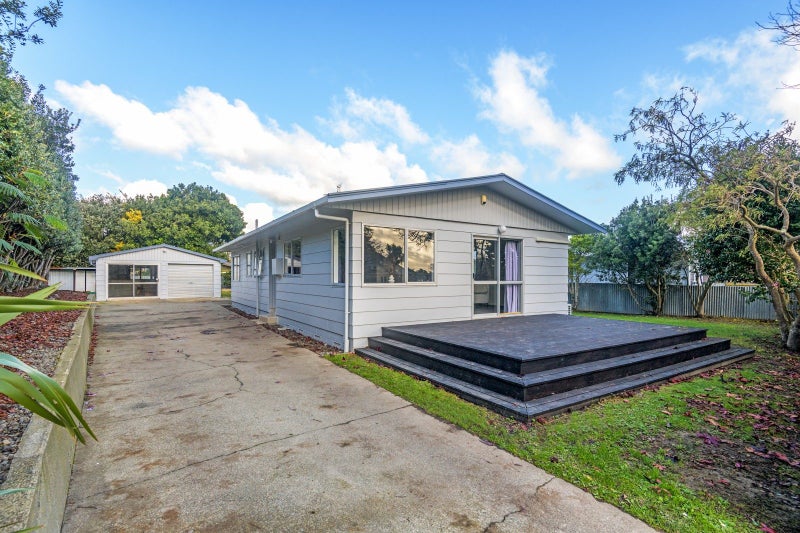 15 Racecourse Road, Awapuni, Palmerston North - Carousel 18