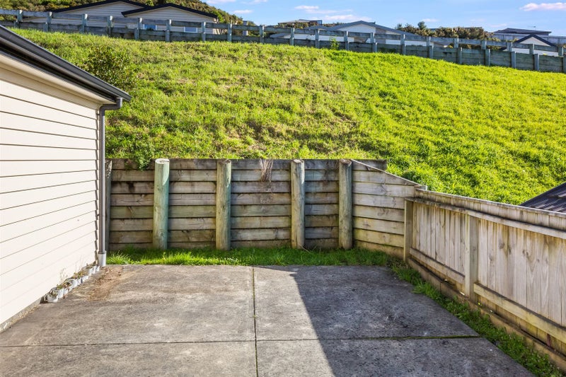 74 Staithes Drive North, Whitby, Porirua - Carousel 19