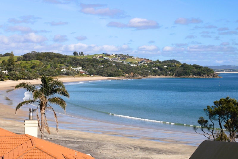 20 Highland Lass Place, Langs Beach, Waipu - Carousel 1