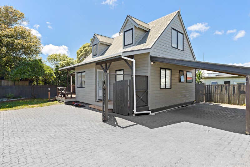238A Mount Albert Road, Sandringham, Auckland - Carousel 2