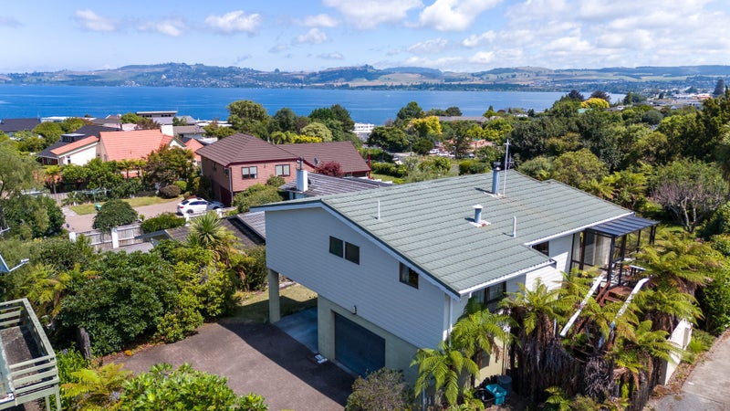 50 Harvey Street, Waipahihi, Taupo - Carousel 1