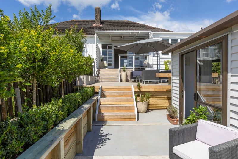 15 Alverston Street, Waterview, Auckland - Carousel 1