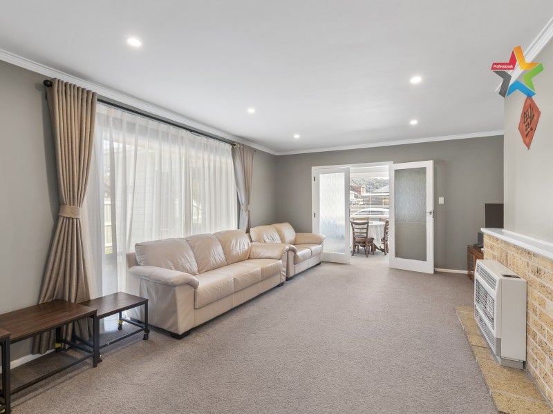 35 Garden Road, Avalon, Lower Hutt - Carousel 2