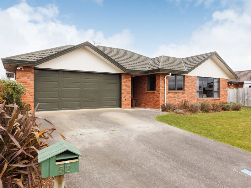 52 Peter Hall Drive, Kelvin Grove, Palmerston North - Carousel 17