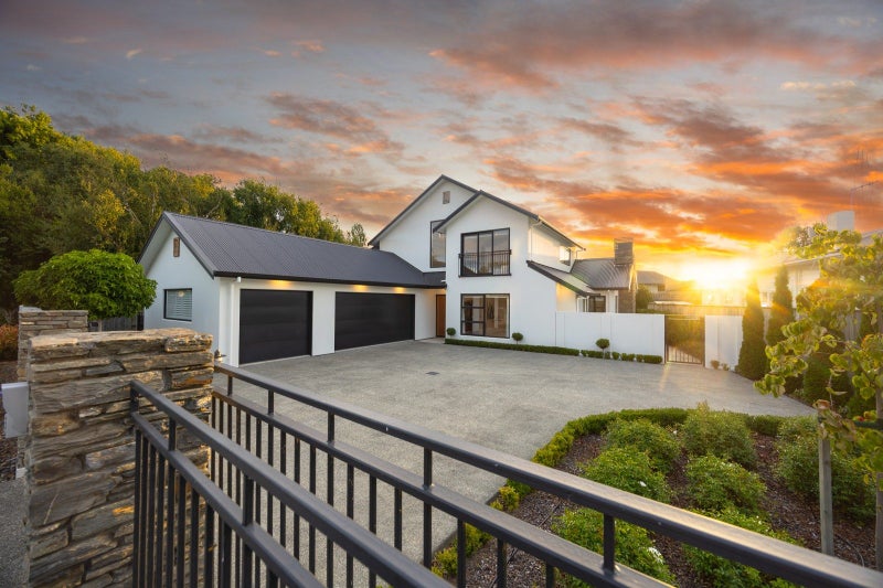 114 Jickell Street, Hokowhitu, Palmerston North - Carousel 1