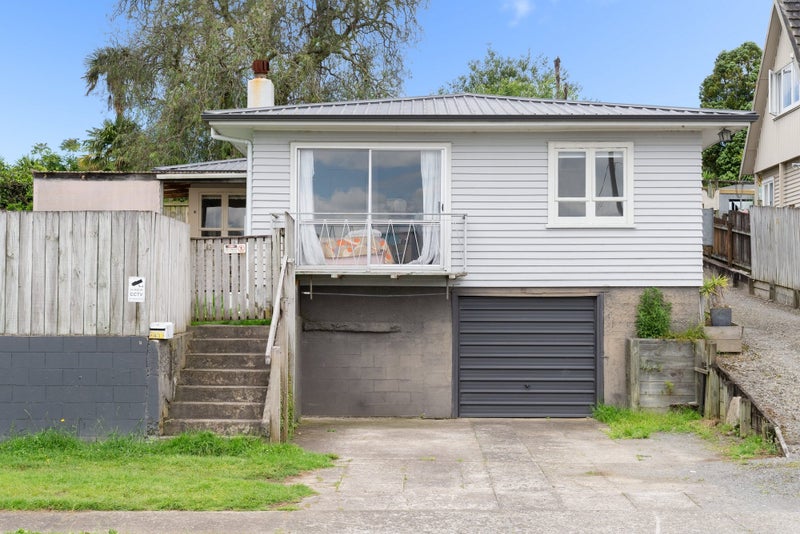 43 Humber Crescent, Gate Pa, Tauranga - Carousel 1