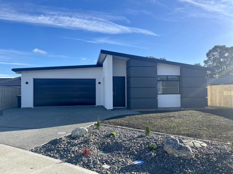 16 Lotus Street, Appleby, Richmond - Carousel 1