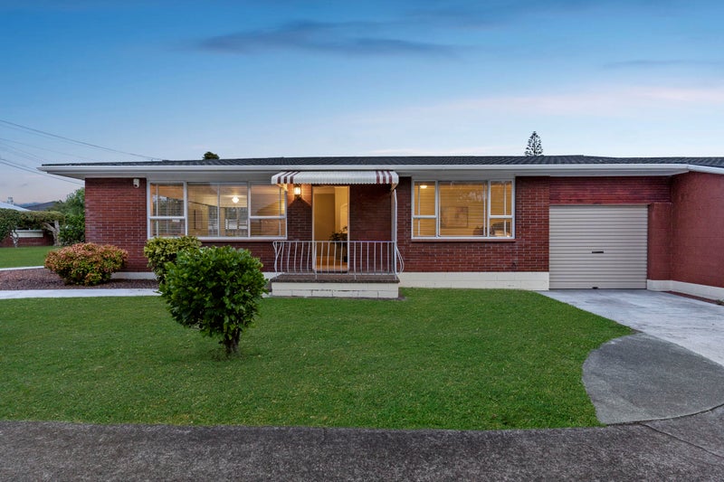 1/207 Mount Albert Road, Sandringham, Auckland - Carousel 1