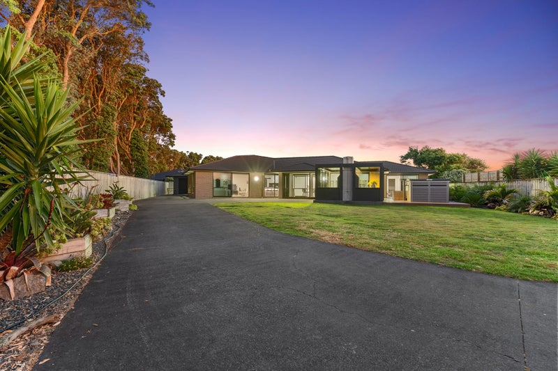 25B Dolphin Parade, Bell Block, New Plymouth - Carousel 27