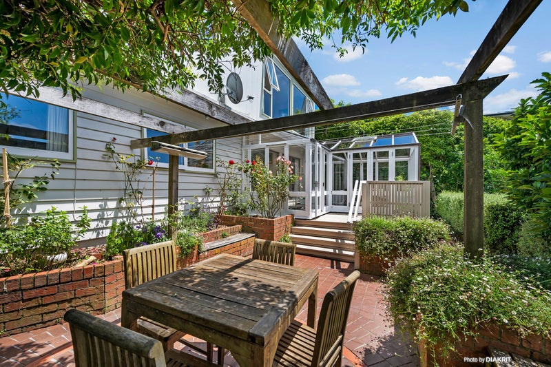 67 Nicholson Road, Khandallah, Wellington - Carousel 2