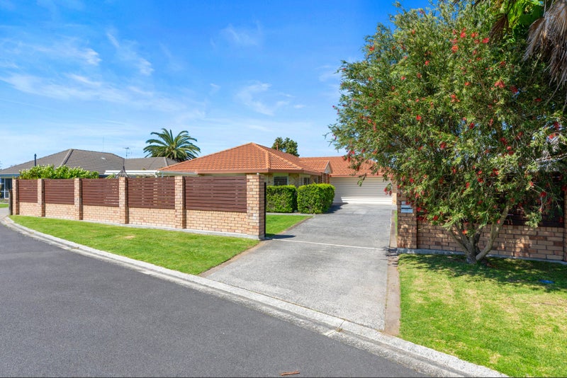 10 Aldermen Avenue, Papamoa Beach, Papamoa - Carousel 2