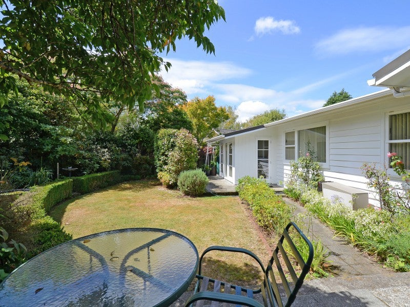 1/345 Fergusson Drive, Heretaunga, Upper Hutt - Carousel 2