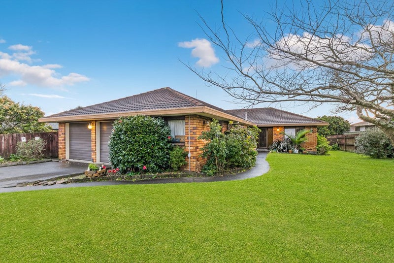 67 Walter Strevens Drive, Conifer Grove, Takanini - Carousel 1