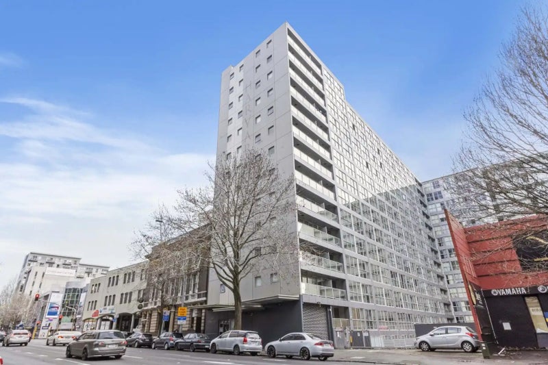 8J/147 Hobson Street, Auckland Central, Auckland - Carousel 1