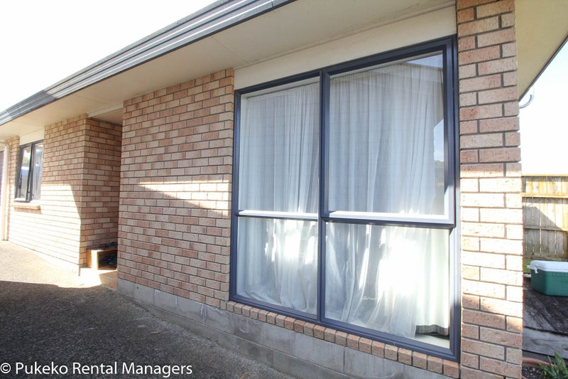 9 Aronia Way, Goodwood Heights, Auckland - Carousel 1