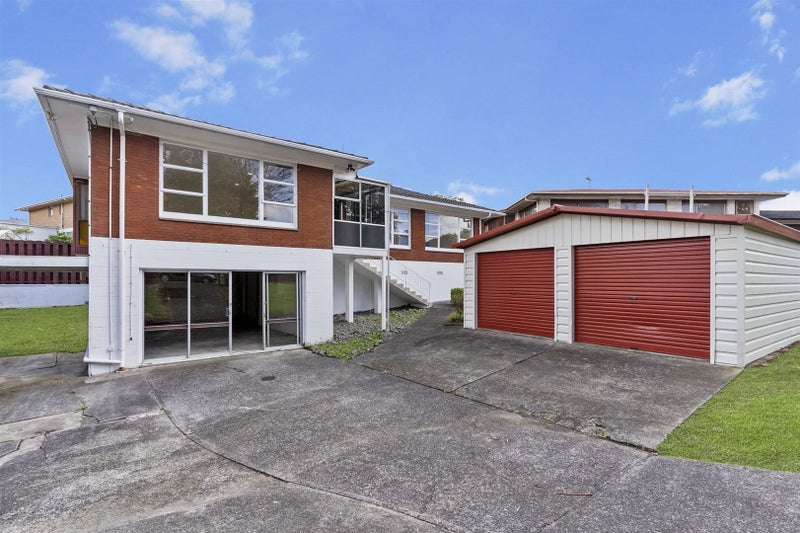 176 Edmonton Road, Te Atatu South, Auckland - Carousel 2