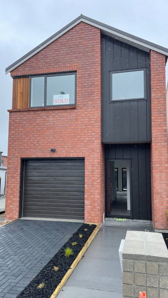 2 Jagoda Road, Westgate, Auckland - Carousel 2