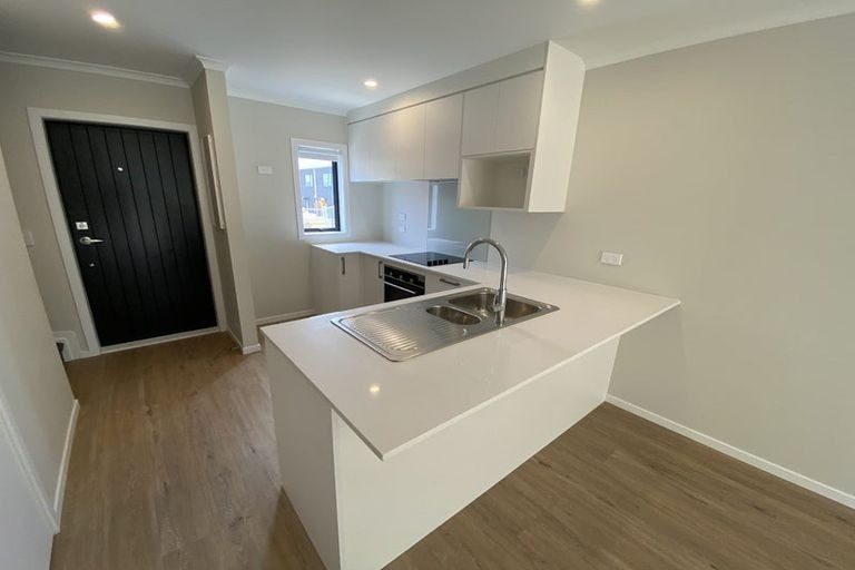 13/125B Metcalfe Road, Ranui, Auckland - Carousel 1