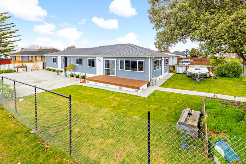 55 Hills Road, Otara, Auckland - Carousel 1
