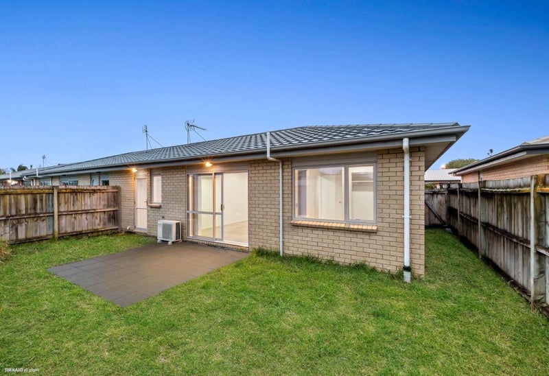 30/68 Fonteyn Street, Avondale, Auckland - Carousel 1