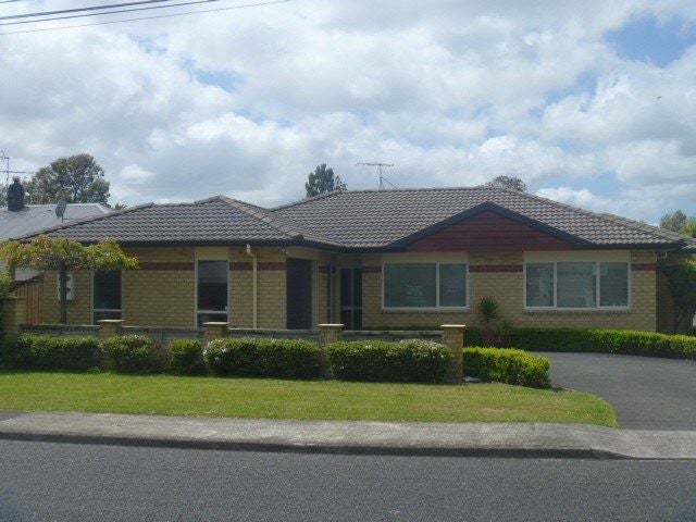 7A Argyle Avenue, Pahurehure, Papakura - Carousel 2