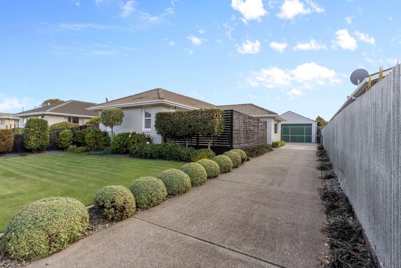 21 Stanton Crescent, Hoon Hay, Christchurch - Carousel 1