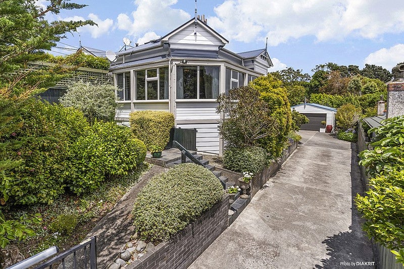 44 Duthie Street, Karori, Wellington - Carousel 1