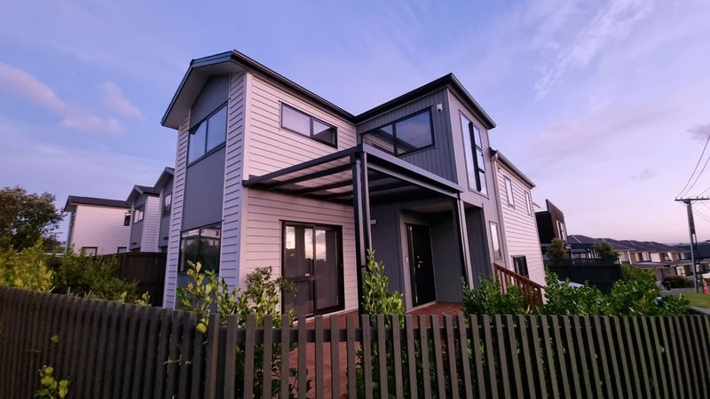 6 Taniwha Street, Wai o Taiki Bay, Auckland - Carousel 1