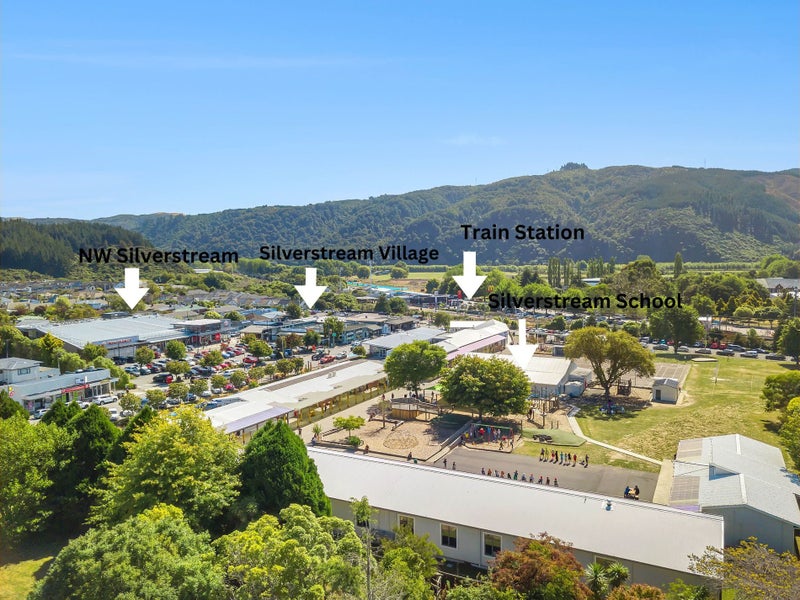 12 Dowling Grove, Silverstream, Upper Hutt - Carousel 34