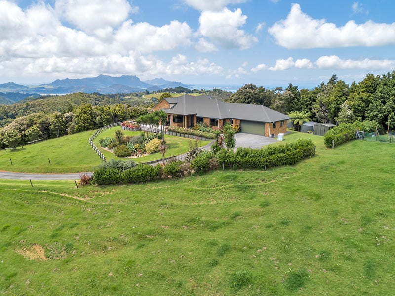 138 Kohinui Road, Onerahi - Carousel 26