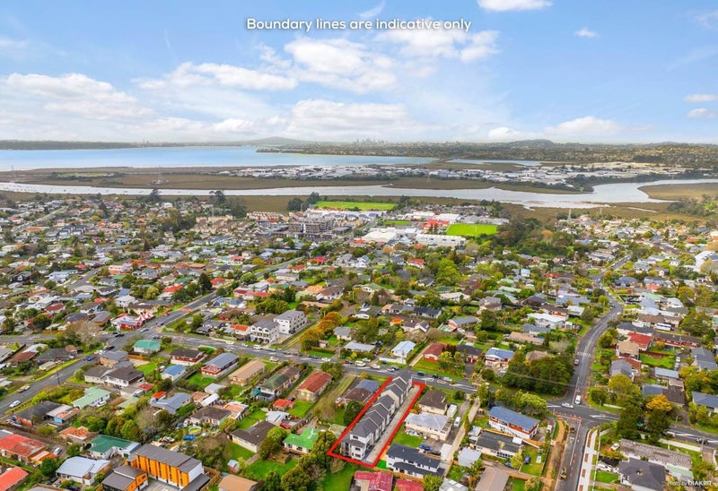 8/88 Te Atatu Road, Te Atatu South, Auckland - Carousel 14