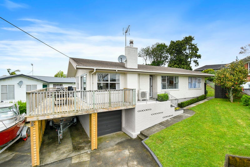 15 Rembrandt Place, Opaheke, Papakura - Carousel 17