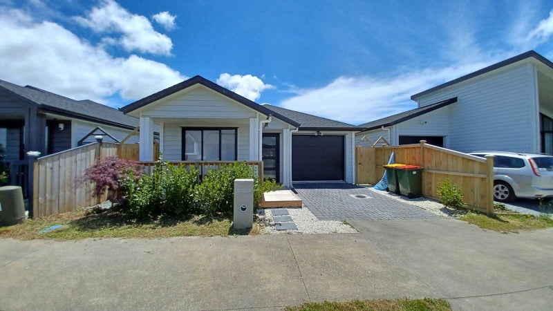 20 Waka Ama Road, Karaka, Papakura - Carousel 1