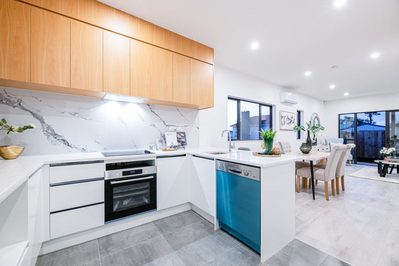 4/50 Newington Road, Henderson, Auckland - Carousel 1